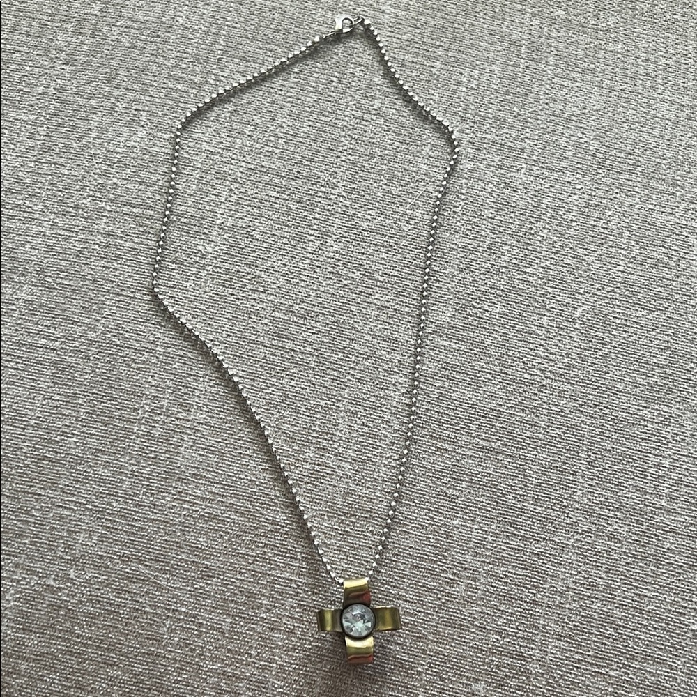 Elegant Silver and Gold Pendant Necklace